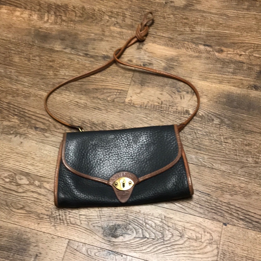 Dooney & Bourne Vintage Leather Classic Crossbody Handbag